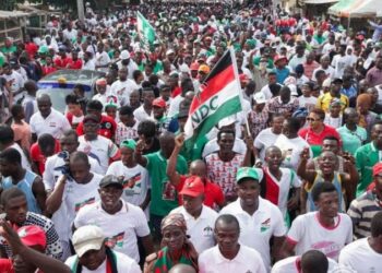NDC Supporters gather at Airport to welcome Back their Former Chairman, Ofosu Ampofo