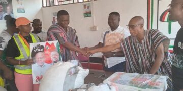 Kwaku Asafo Agyei Donates to Home Constituency Ahead of election