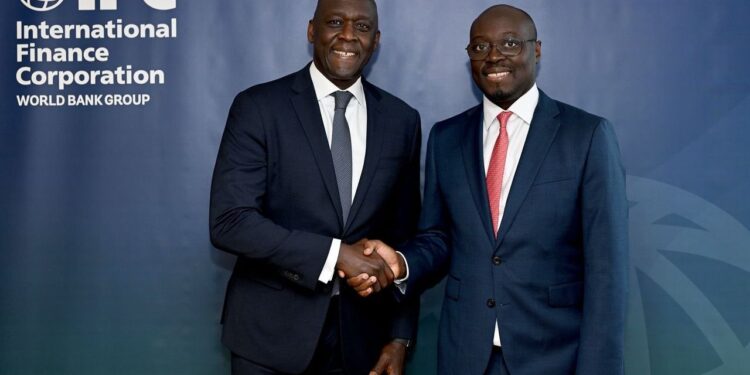 Finance Minister Meets IFC managing Director to Deepen Cooperation in Key Sectors