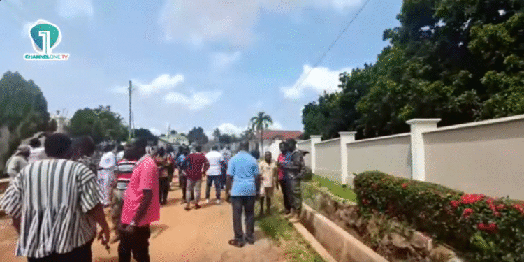 NPP supporters mass up at Wontumi’s residence as NIB withdraws officers