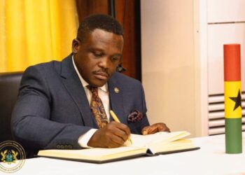 Restore suspended radio stations – Mahama directs Sam George