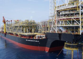 Ghana signs major energy agreement to extend oil production licences to 2040