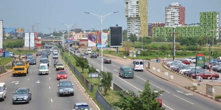 GHA temporarily reduces lanes on Madina–Accra route for construction