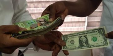 Fitch revises end-year cedi projection to GH₵13 per dollar