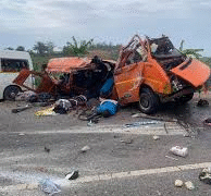 One dead, 4 injured in multi-vehicle crash in front of UCC