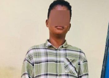 Sowutuom: Police arrest 29yrs woman for alleged arson, stabbing ex-boyfriend