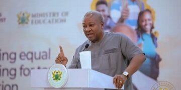 Gold smugglers to face up to GH¢2.4m fine, 10yrs in jail or both – Mahama
