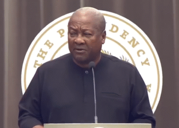 Helicopter crash: Mahama honours 3 fallen soldiers with posthumous recognition