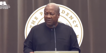 Helicopter crash: Mahama honours 3 fallen soldiers with posthumous recognition