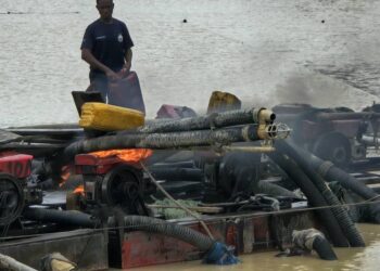 W/R: 50 chanfangs seized as NAIMOS, Blue Water Guards raid Ankobra River