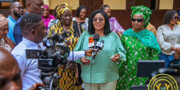 Gender Minister inspects school feeding in Weija Gbawe, assures expansion