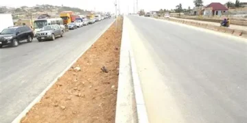 Commercial drivers commend gov’t over progress on Ofankor–Nsawam road