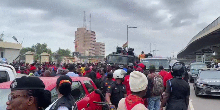 NPP sympathizers storm Circle ahead of “yen suro ahunahuna” protest