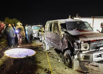 Bomb blast kills 15 near political rally in Pakistan