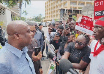 Gov’t promises relief for unpaid health workers in upcoming budget