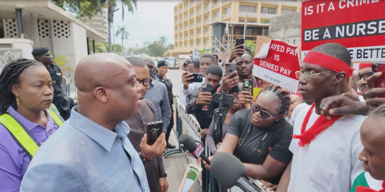 Gov’t promises relief for unpaid health workers in upcoming budget