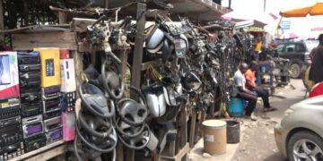 Abossey Okai spare parts dealers begin cutting prices as cedi strengthens