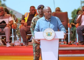 Mahama orders release of GH¢1bn owed to contractors since 2017 before Christmas