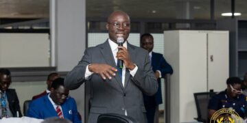 Finance Minister rallies Circle Tax Service Centre staff to meet revenue targets, says its achievable