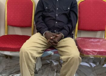 A/R: Police arrest 50-year-old driver after intercepting 714 slabs of suspected narcotics