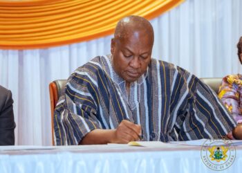 Gov’t to present Divestiture Bill, digitizes lands registry to stop double sales – Mahama