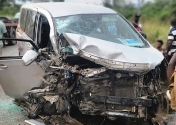 Toyota Camry, Voxy collide on Accra–Kumasi Highway; 11 people hospitalized – GNFS