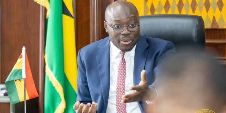 Gov’t bans land transit of rice, sugar, oil and other goods to curb revenue leakages