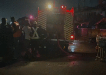 Kasoa: Midnight fire destroys goods worth over GH₵1.5m at phone accessories shop