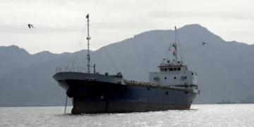 Oil jumps back above $100 after US-Iran peace talks fail