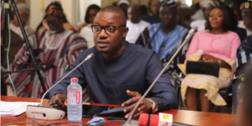 Energy Minister announces WhatsApp platform to report power faults
