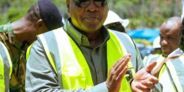 Mahama visits Akosombo following fire, applauds quick restoration work