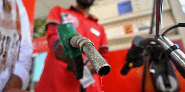 Oil price rises above $120 after reports of ‘extended’ Iran blockade