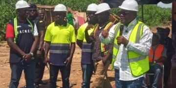 Central Regional Minister warns contractors to deliver 24-hour economy market projects on schedule