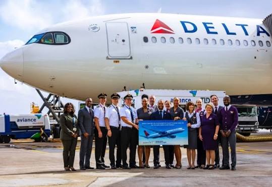 Julius Debrah celebrates Delta Air Lines’ 20 years of operations in Ghana