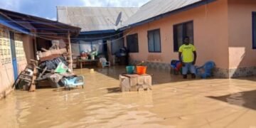 WN/R: Floods displace over 4,000 in Aowin; one dead, one kmssing as NADMO intensifies rescue efforts
