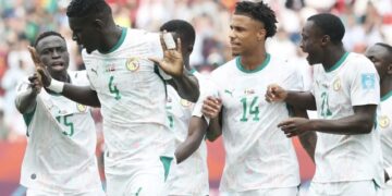 Senegal thrash 10-man Iraq to boost knockout hopes