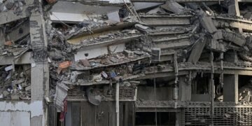 Earthquake is devastating blow to Venezuela at time of uncertainty