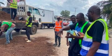 GA/R: Amasaman MP introduces contractor for 3 Junction–Achiaman–Doblo Gonno road project to residents