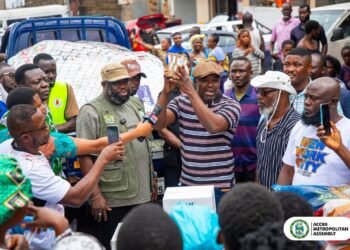 Accra Mayor donates GHS132,000 to flood victims in relief effort