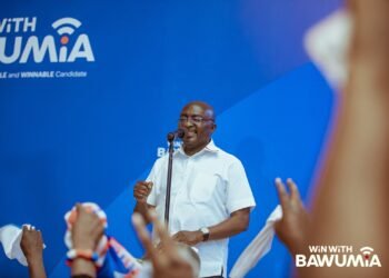 Bawumia urges Mahama to withhold assent to tribunals bill