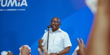Bawumia urges Mahama to withhold assent to tribunals bill