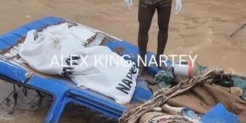 Lifeless body discovered in Trotro at Alajo after accra floods