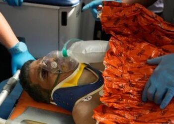 Venezuela: man found alive days after earthquakes