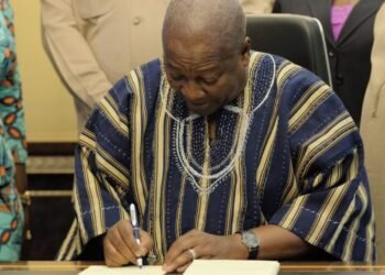 President Mahama enacts new GIPA law to boost investment