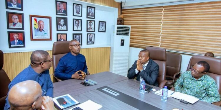 Energy Minister engages AGI on strengthening support for industry