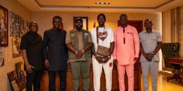 Black Stars Goalkeeper thanks Accra Mayor for support during World Cup campaign