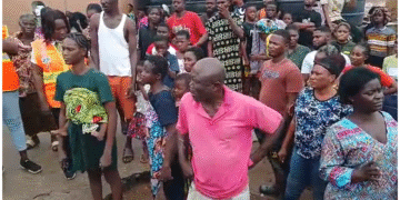 V/R: Over 500 displaced as Tordze river floods Kpetoe, cuts off Ho–Denu highway