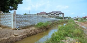 GA/R: Flood Mitigation Task Force identifies structures blocking water channels at Oyarifa