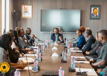 GhIPSS presents GHS14.58 million dividend to Bank of Ghana