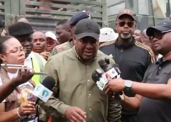 Let’s stop reckless dumping of refuse in drains to prevent flooding – Mahama